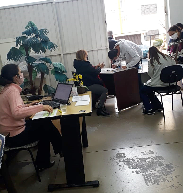 Alimentos doados pela população chegam às famílias por meio do Fundo Social e Secretaria de Desenvolvimento Social de Serra Negra