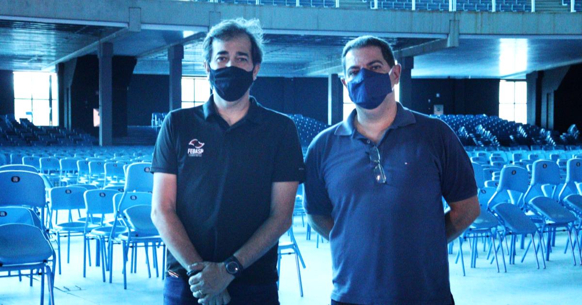 Presidente da Federação de Badminton do Estado visita Serra Negra